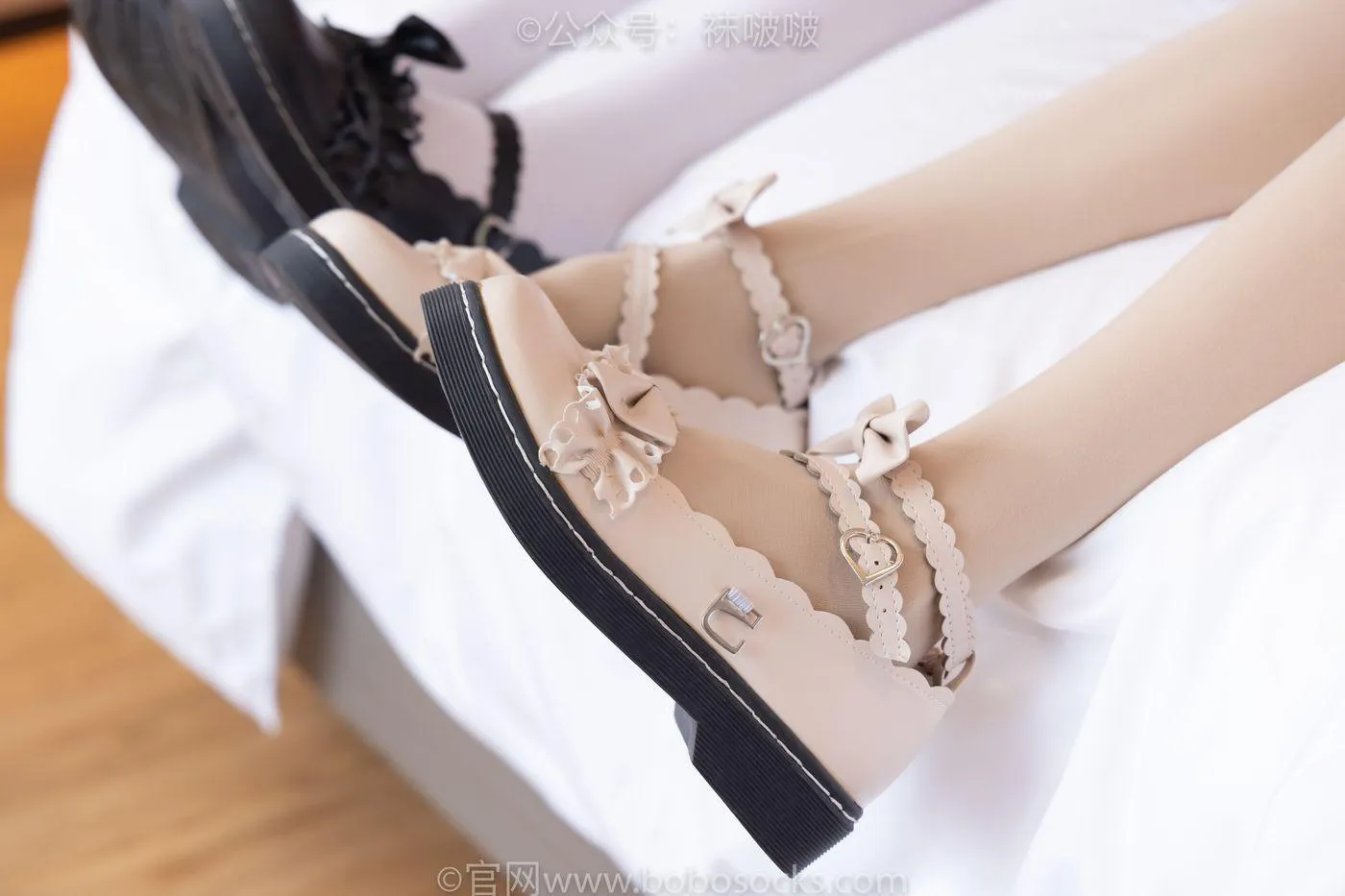 [BoBoSocks袜啵啵]NO.054 小甜豆与稚予-给大家拜年啦 [139P]插图4